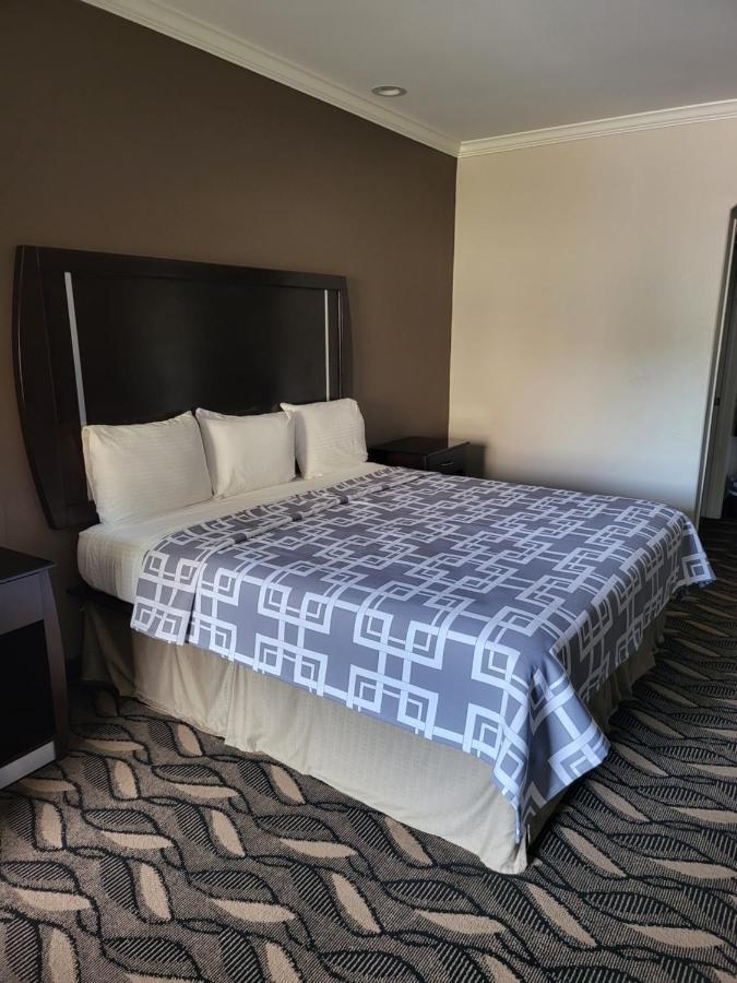 Palace Inn Sam Houston Race Park West Road Eksteriør billede