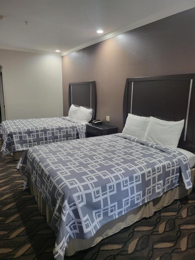 Palace Inn Sam Houston Race Park West Road Eksteriør billede